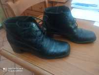 Botas de pele pretas