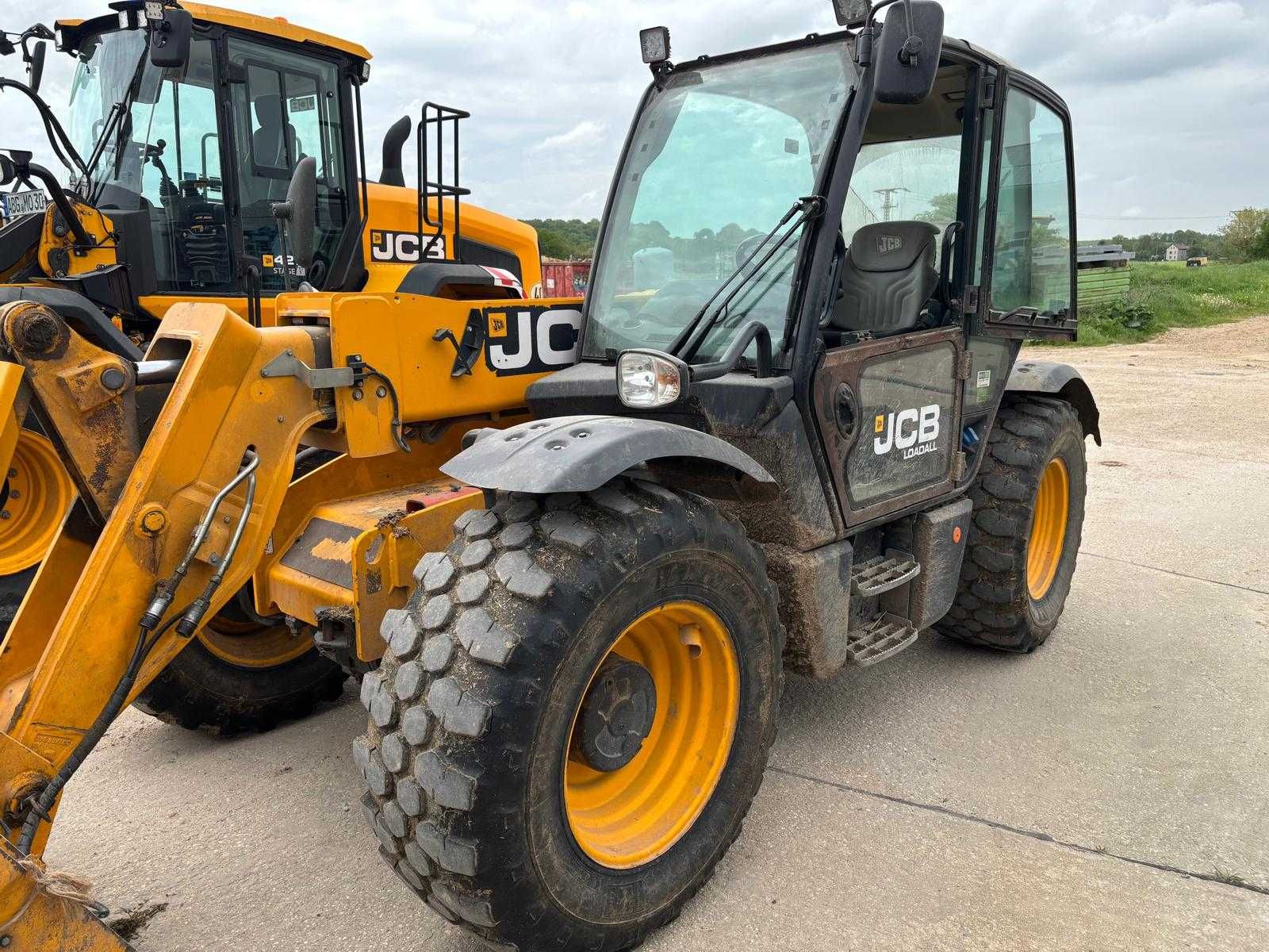 ladowarka teleskopowa jcb