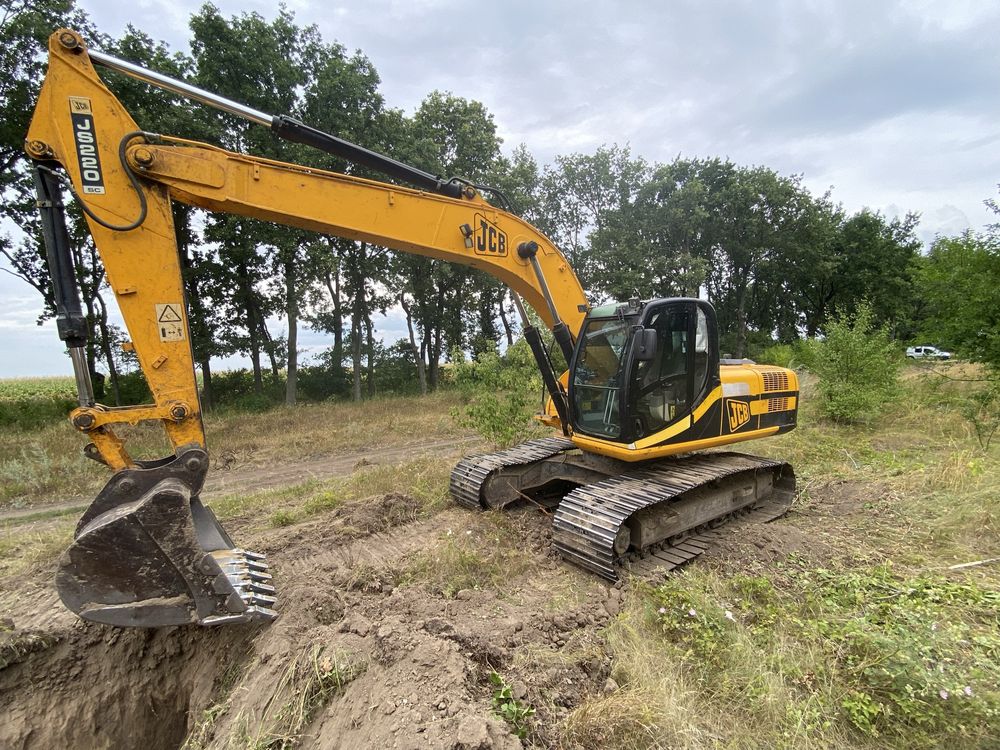 Послуги екскаватора JCB 220