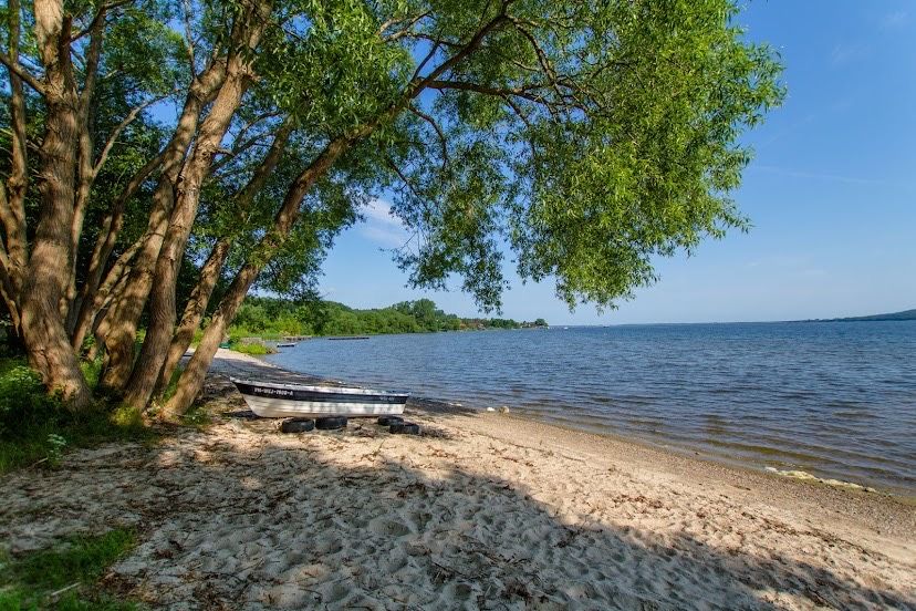 Domek nad jeziorem Nadole Kaszuby Domek z linią brzegową żarnowieckim