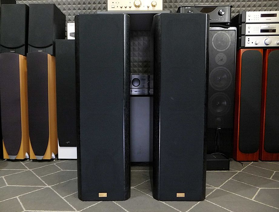 Kolumny głośnikowe QUADRAL KORUN MK4