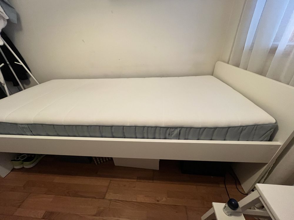 Cama e colchao IKEA pouco isados