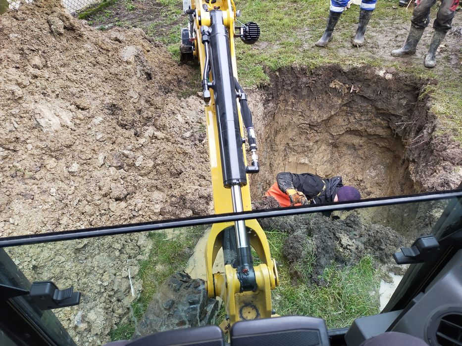 Usługi Minikoparką Miniładowarką glebogryzarka separacyjna odśnieżanie