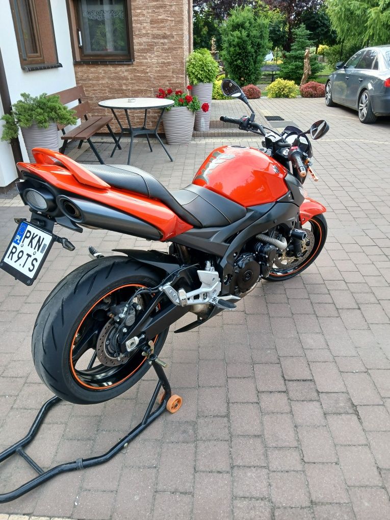 Suzuki GSR 600  A2 ABS 25kw

Na
