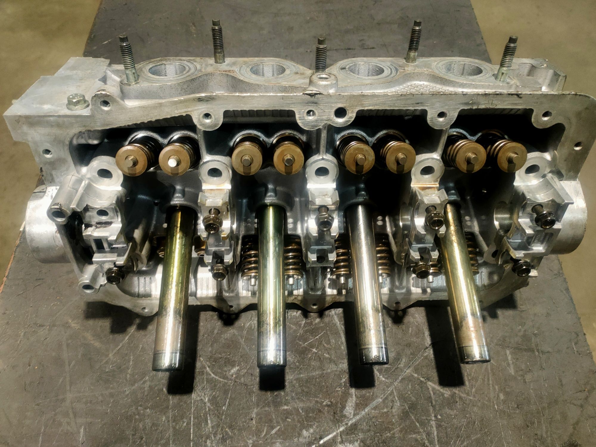 Cabeça motor Renault 1200cc 16V