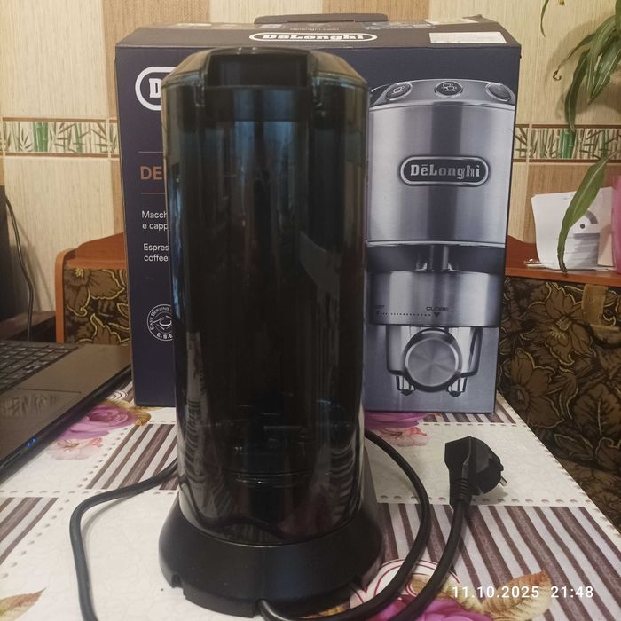 кавоварка Delonghi