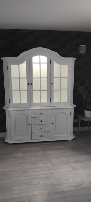 Kredens witryna drewniana