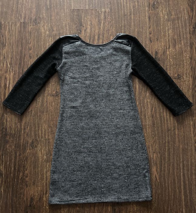 Сукня жіноча розмір 42/S на осінь, зиму