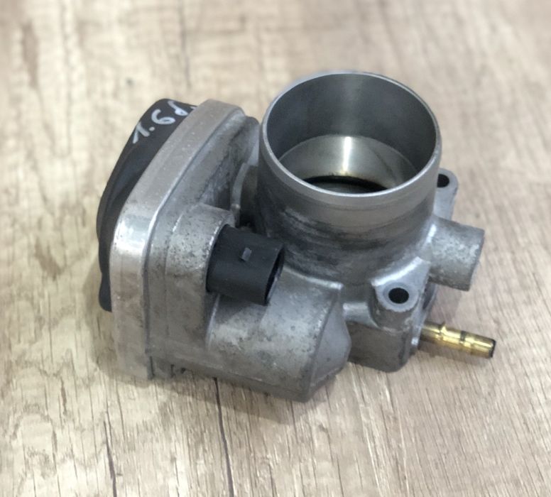 Рено Сценик Меган 2 дросельная заслонка дросільна 2.0-1.6 бензин