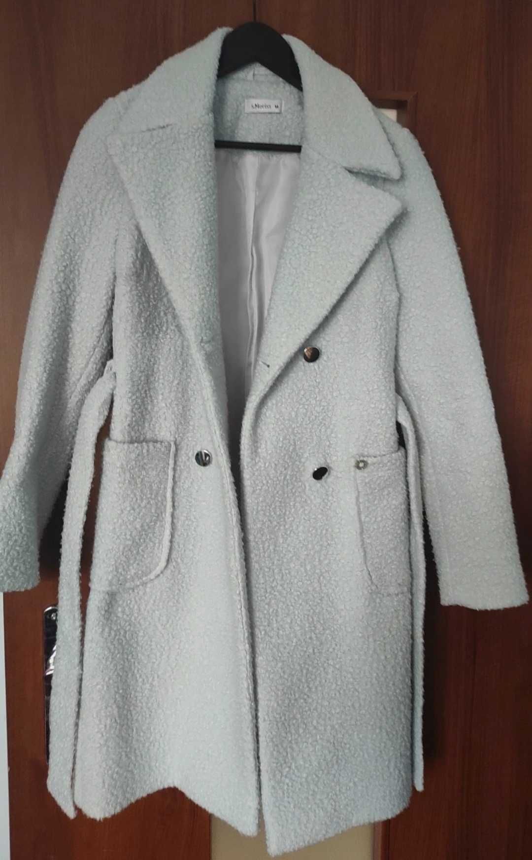 Wiosenny wełniany płaszcz rozmiar 38