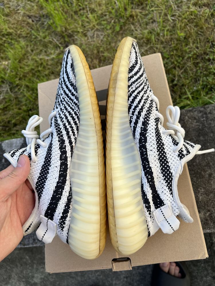 Adidas Yeezy Boost 350 V2 Zebra sneakersy czarno białe kanye 43 1/3