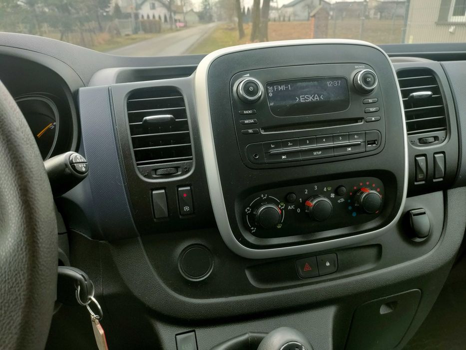 Opel Vivaro B 2014 rok