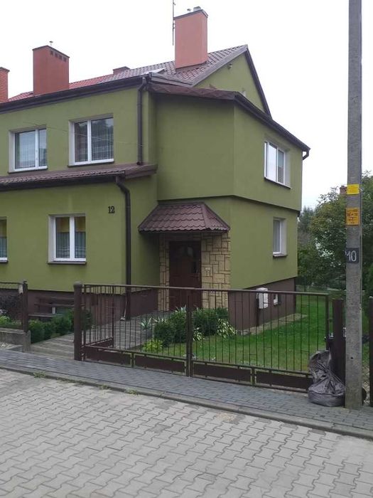 Sprzedam dom w zabudowie bliźniaczej