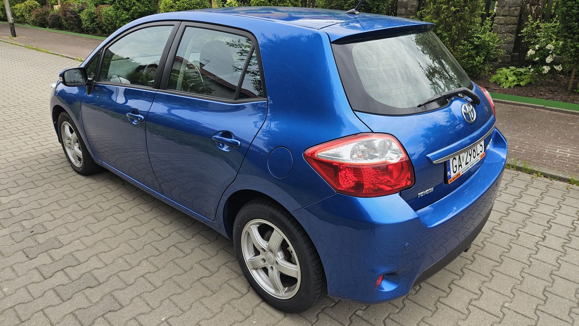 10r śliczna zadbana TOYOTA AURIS 2.0D4D 125KM od starszego Pana