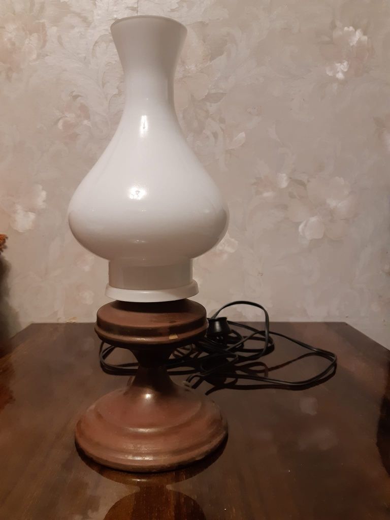 Lampka nocna, stołowa PRL