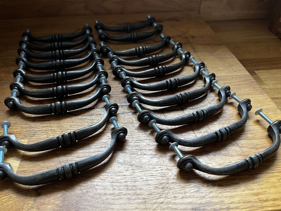 Uchwyty meblowe, antracyt, uzywane