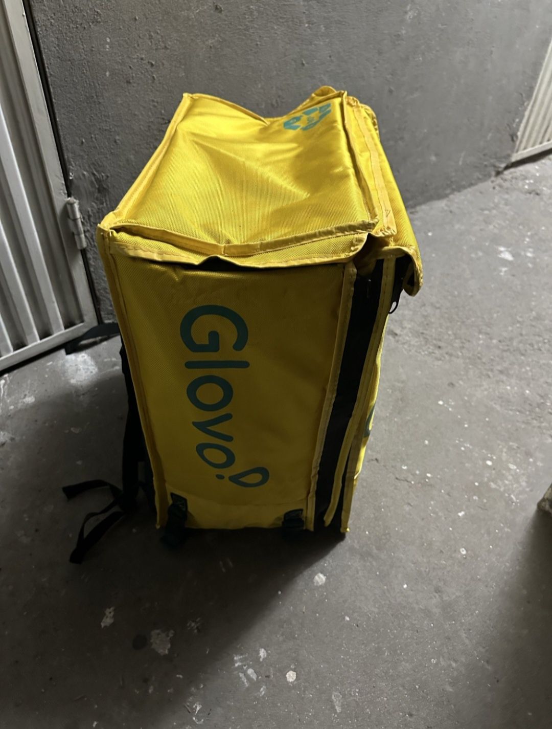 mochila glovo maior como nova diversos compartimentos