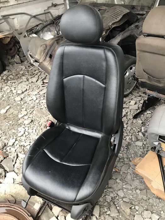 Крісла сидіння вживані