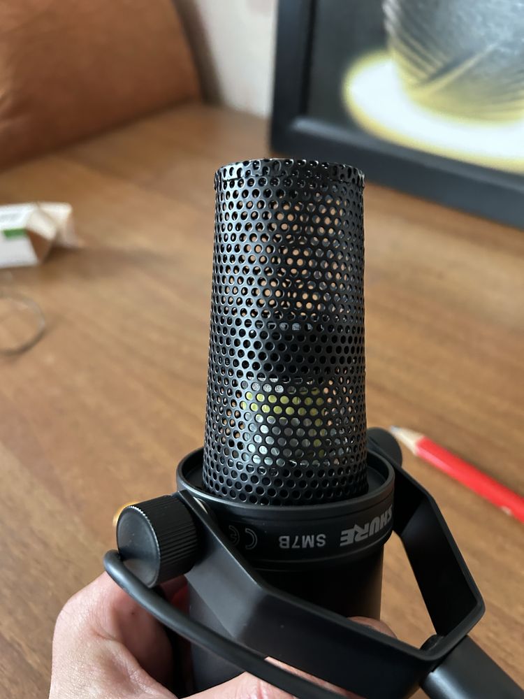 Студійний динамічний мікрофон Shure SM7b