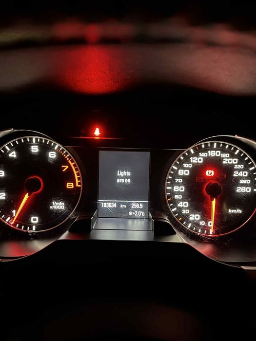 Audi a4 b8 2011r. 2.0 TFSI quattro