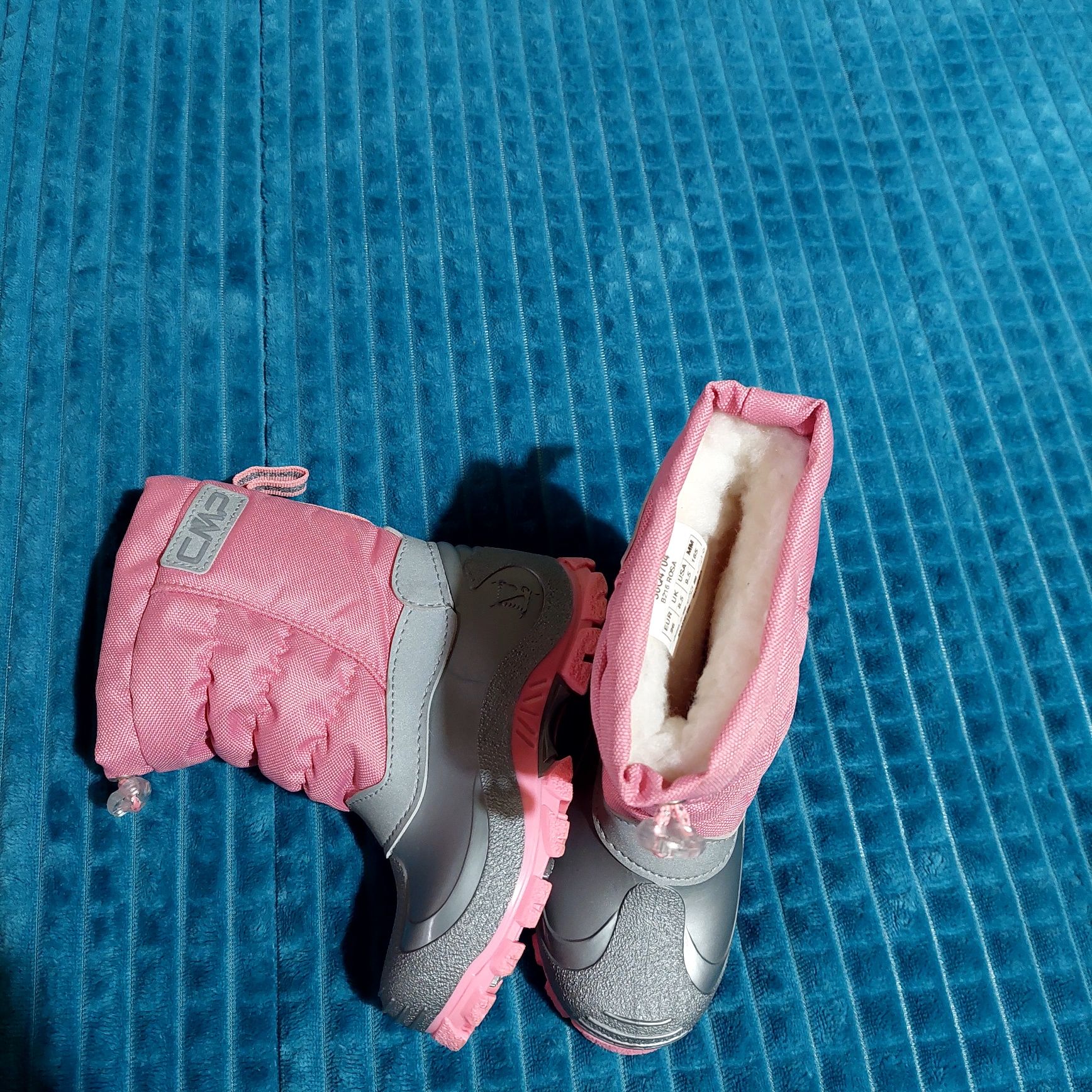 Botas menina 26 Como novas