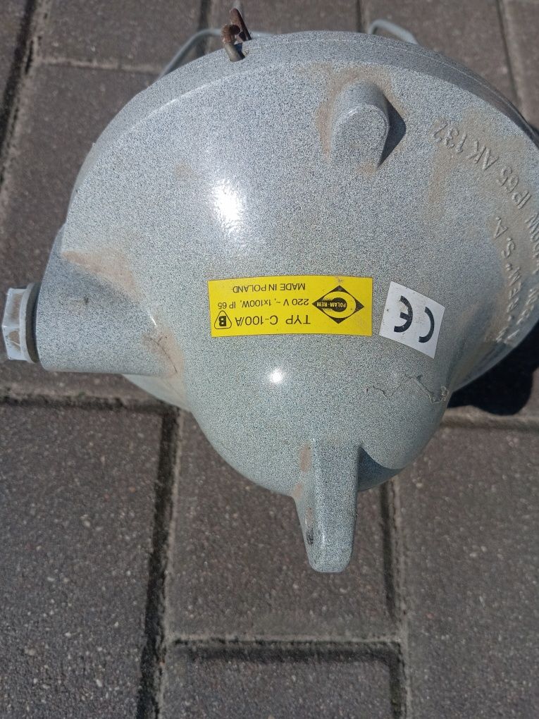 Lampy przemysłowe prl