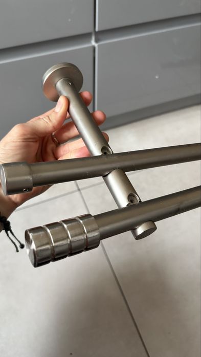 Karnisz podwójny metalowy srebrny 2 m