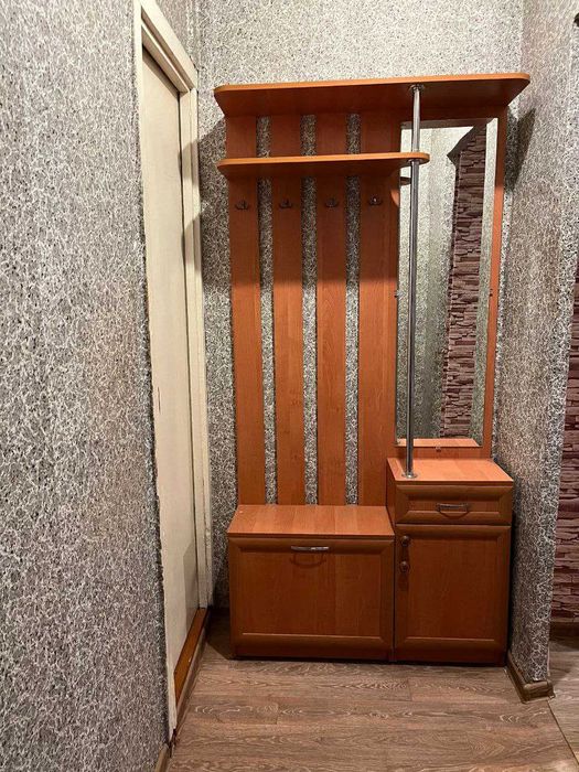 Продам 2 кімн. квартиру на Молодіжному, зуп. Героїв України. 32000