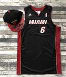 Баскетбольна майка та кепка Miami Heat James