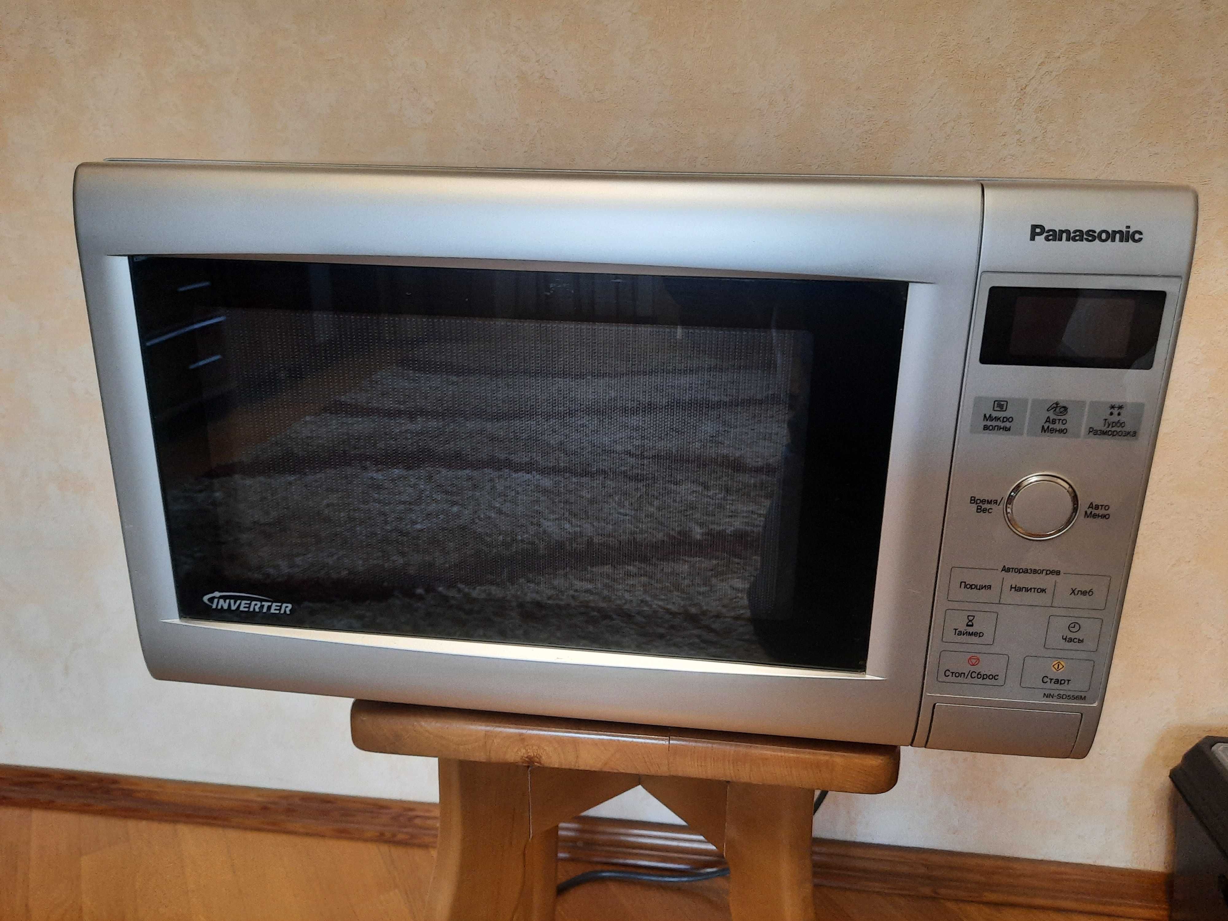 Мікрохвильова піч Panasonic