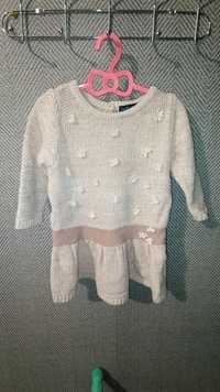 В'язаний светр-туніка для дівчинки