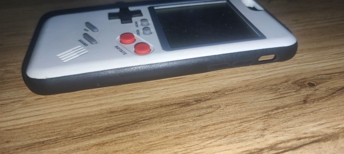 Retro Game Boy Anti Shock Etui na iPhone'a 7/8