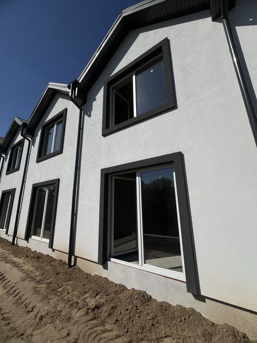 Продам таунхаус 141м2 з БОМБОСХОВИЩЕМ/ ГАЗ/центр. канал./ без комісії