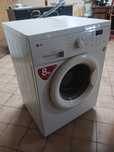 Vendo máquina de lavar roupa LG 8 kg classe A+ , em ótimo estado possi