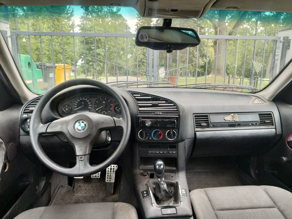 BMW Serii 3 E36 Sedan 1995r 1.6 Benzyna Stan BDB