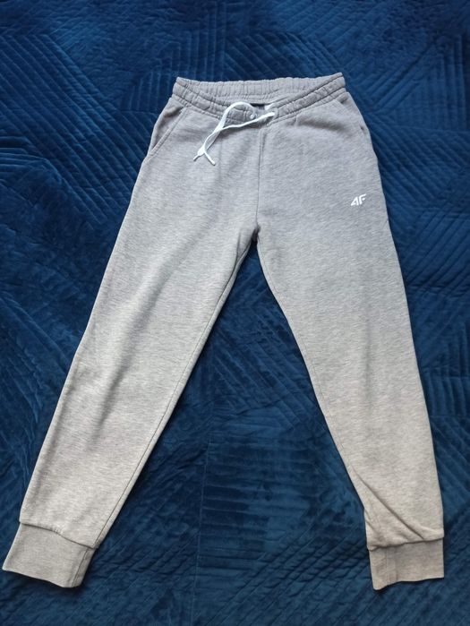 Spodnie dresowe dla dziewczynki rozmiar 152