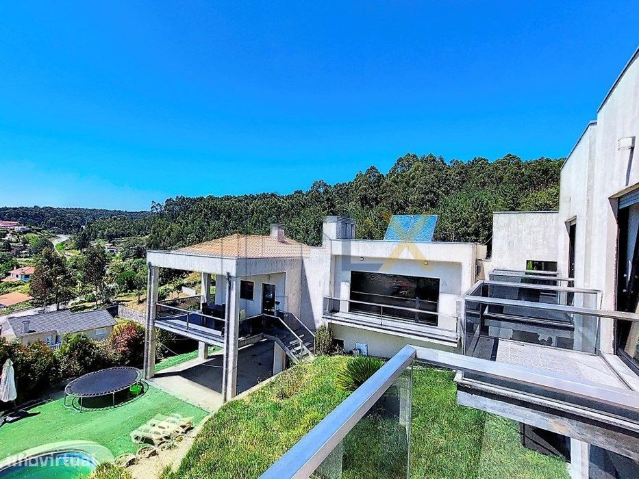 Moradia Isolada T3 com piscina, garagem fechada e espaço para festa...