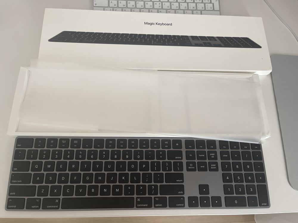 Клавіатура Magic Keyboard with Numeric Keypad Space Grey