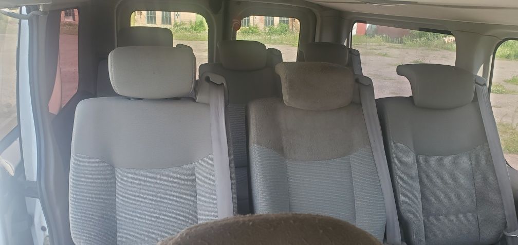 Opel Vivaro 2.0 пасажир