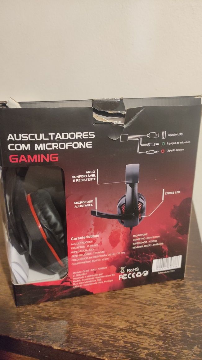 Auscultadores com microfone gaming