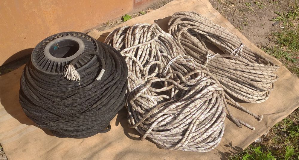 Мотузка (трос) альпіністська, будівельна