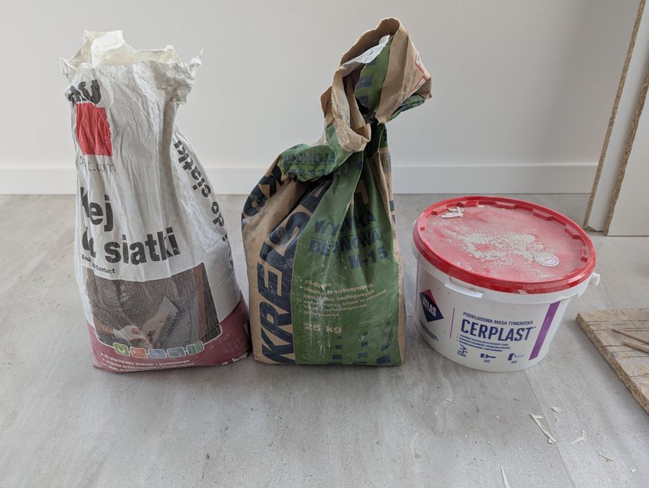 Klej do siatki, wylewka, cerplast