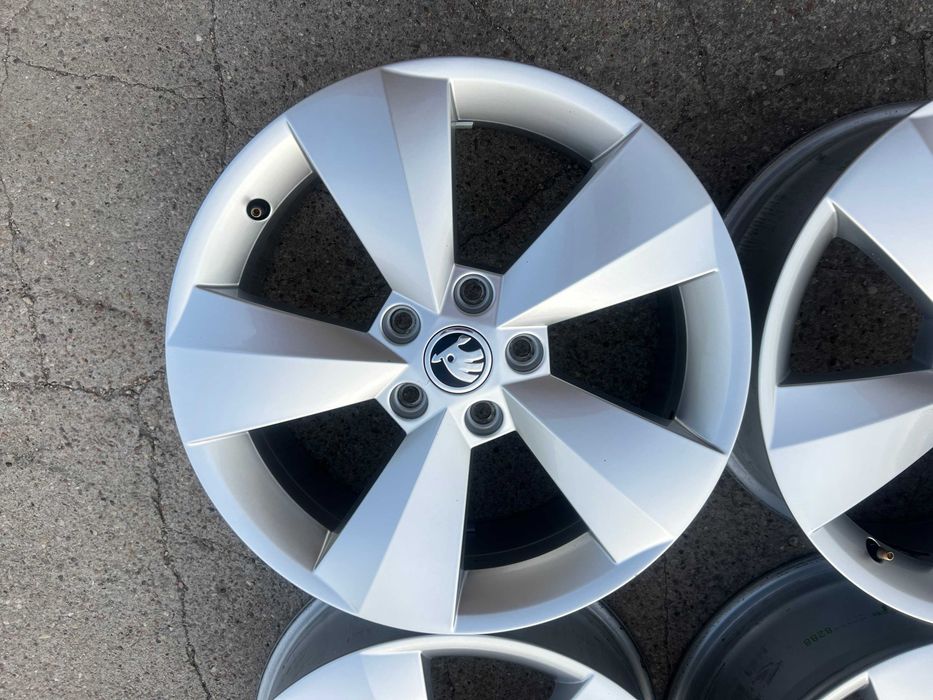 Felgi 17 Audi, VW Passat, Golf,Touran Skoda Octavia,Superb, Seat 5x112