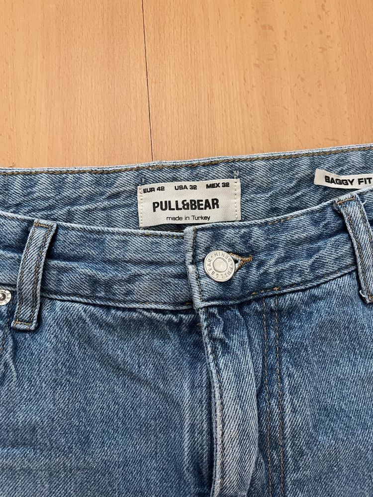 Calças baggy da pull and bear