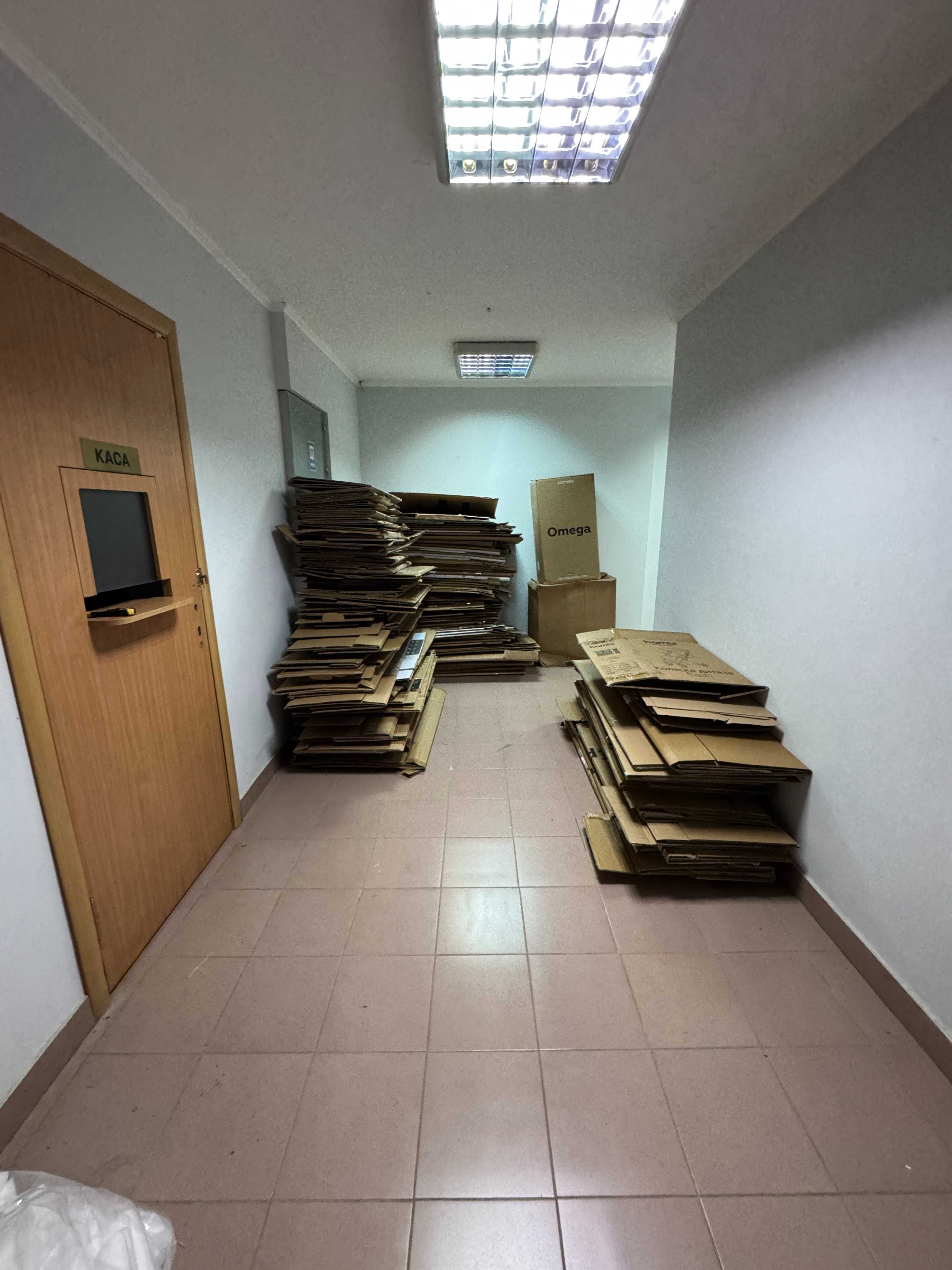 Продаж фасадного приміщення по бул. Шевченка, район 700-річчя
