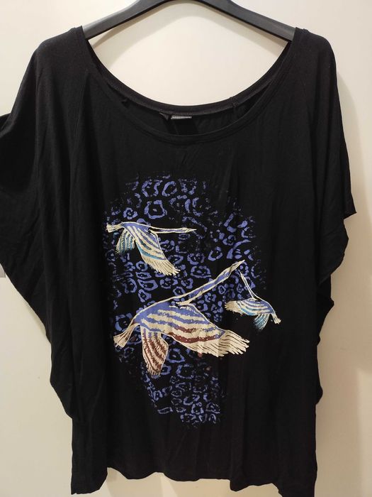 Niepowtarzalna, modna koszulka damska r.48