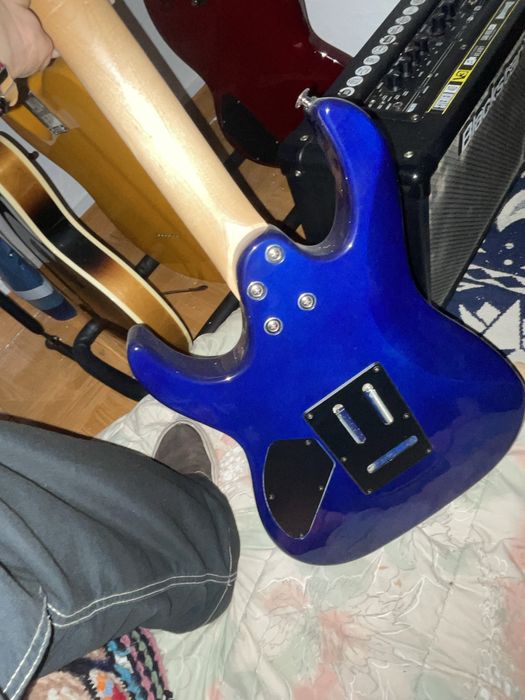 Guitarra gio ibanez
