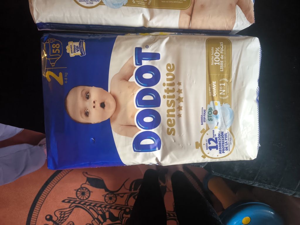 Fraldas Dodot tamanho 2