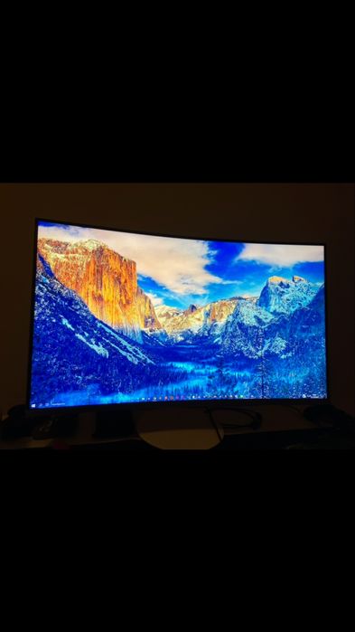 Monitor Samsung 32" QHD Curvo – Imagem de Alta Qualidade