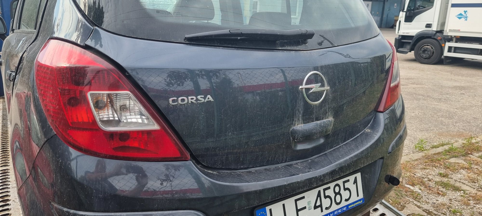Corsa d 1.2  z168 zderzak lampa drzwi klapa  blotnik